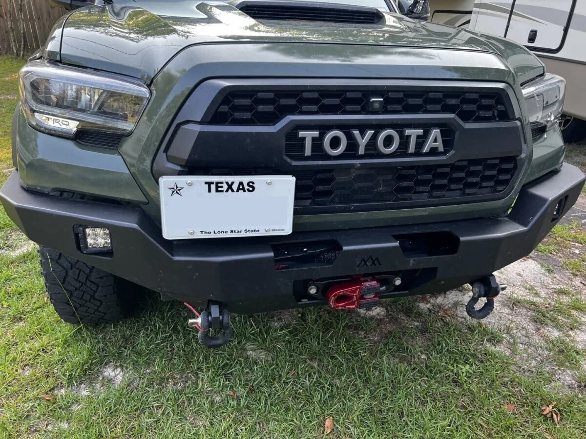 Sly Bracket for Toyota models with mesh-style lower grille.