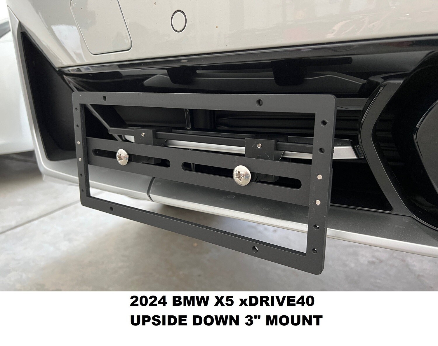 Sly Bracket fits 2024 BMW X5 sDrive40i, xDrive40i, and xDrive50e with horizontal slat lower grille.