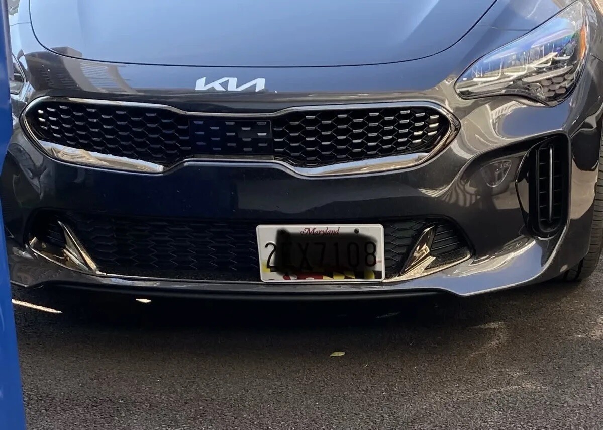 Sly Bracket for Kia Stinger GT GT2 with mesh-style lower grille.