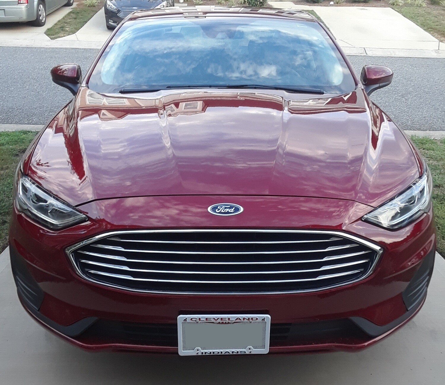 Sly Bracket for Ford Fusion with horizontal slat lower grille.