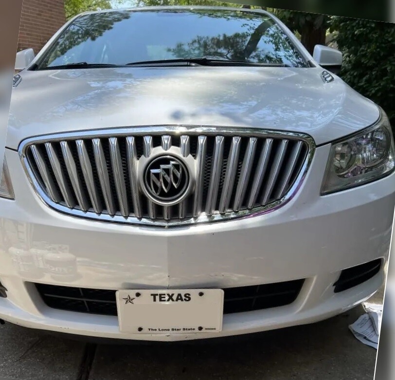 Sly Bracket for Buick Lacrosse with horizontal slats lower grille.