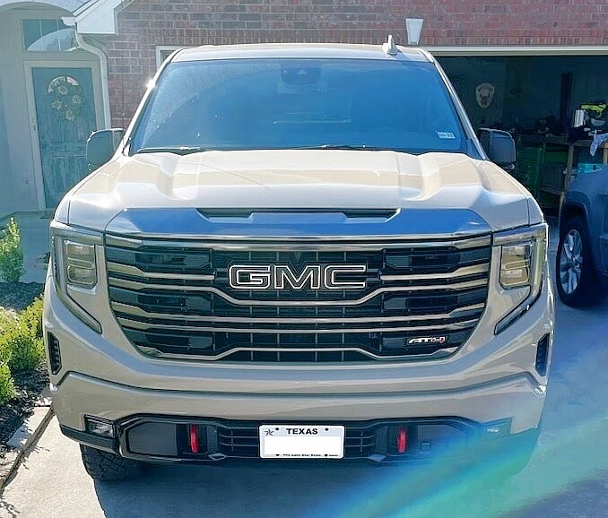 Sly Bracket fits GMC Sierra 1500 with horizontal or vertical slats lower grille.