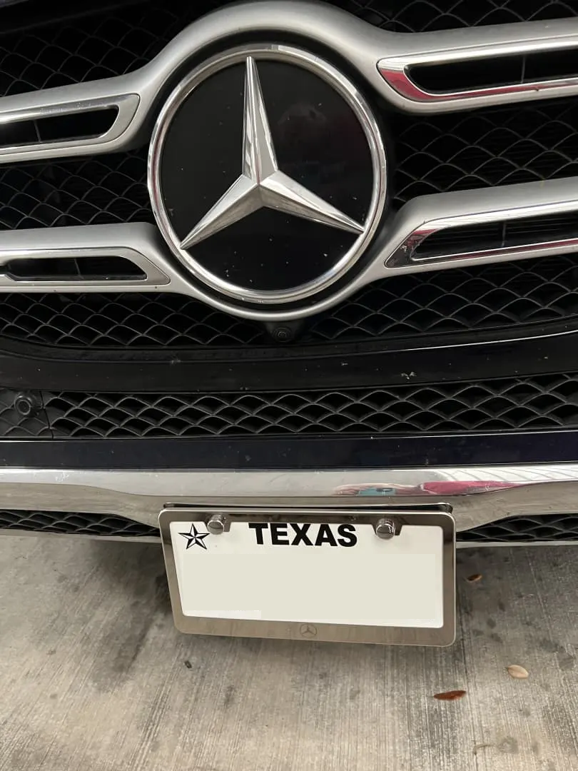 Sly Bracket for Mercedes GLE 450, 350 63, 53, 43 with mesh-style lower grille.