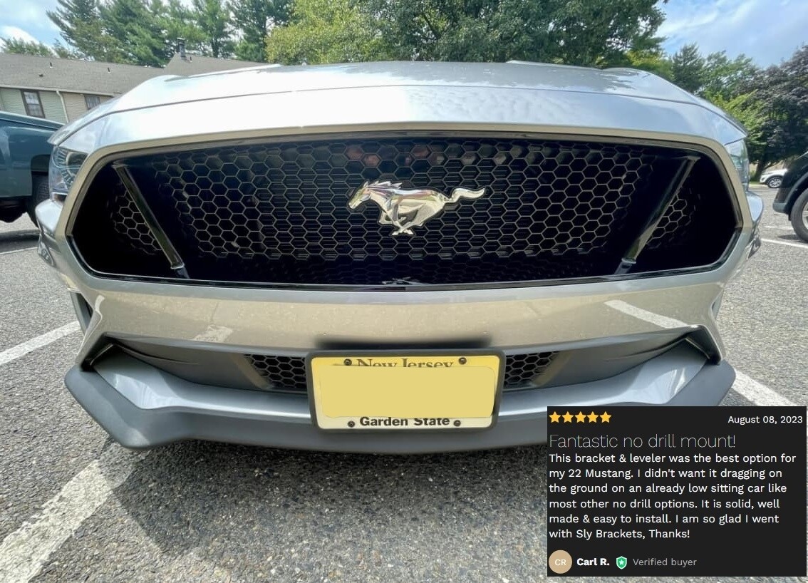 Sly Bracket for Ford Mustang with mesh-style lower grille.