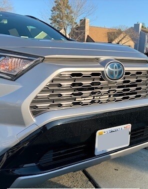 Sly Bracket fits Toyota RAV4 with horizontal slats lower grille.
