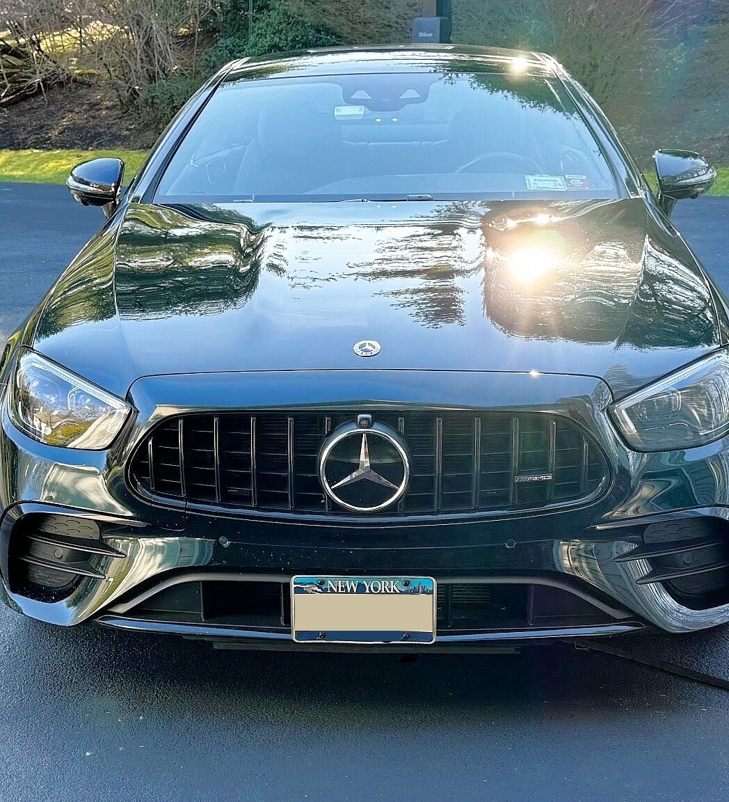 Sly Bracket fits Mercedes-Benz E53 and E450 with horizontal slat lower grille.