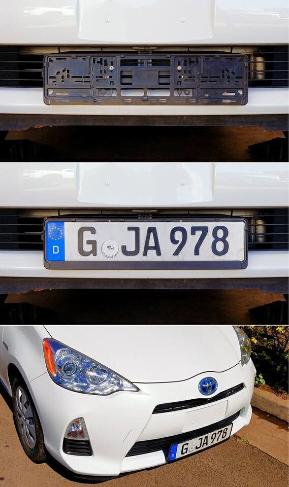 Sly Bracket fits Toyota Prius with horizontal slats lower grille