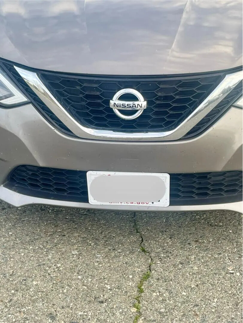 Sly Bracket for Nissan Sentra with mesh lower grille.