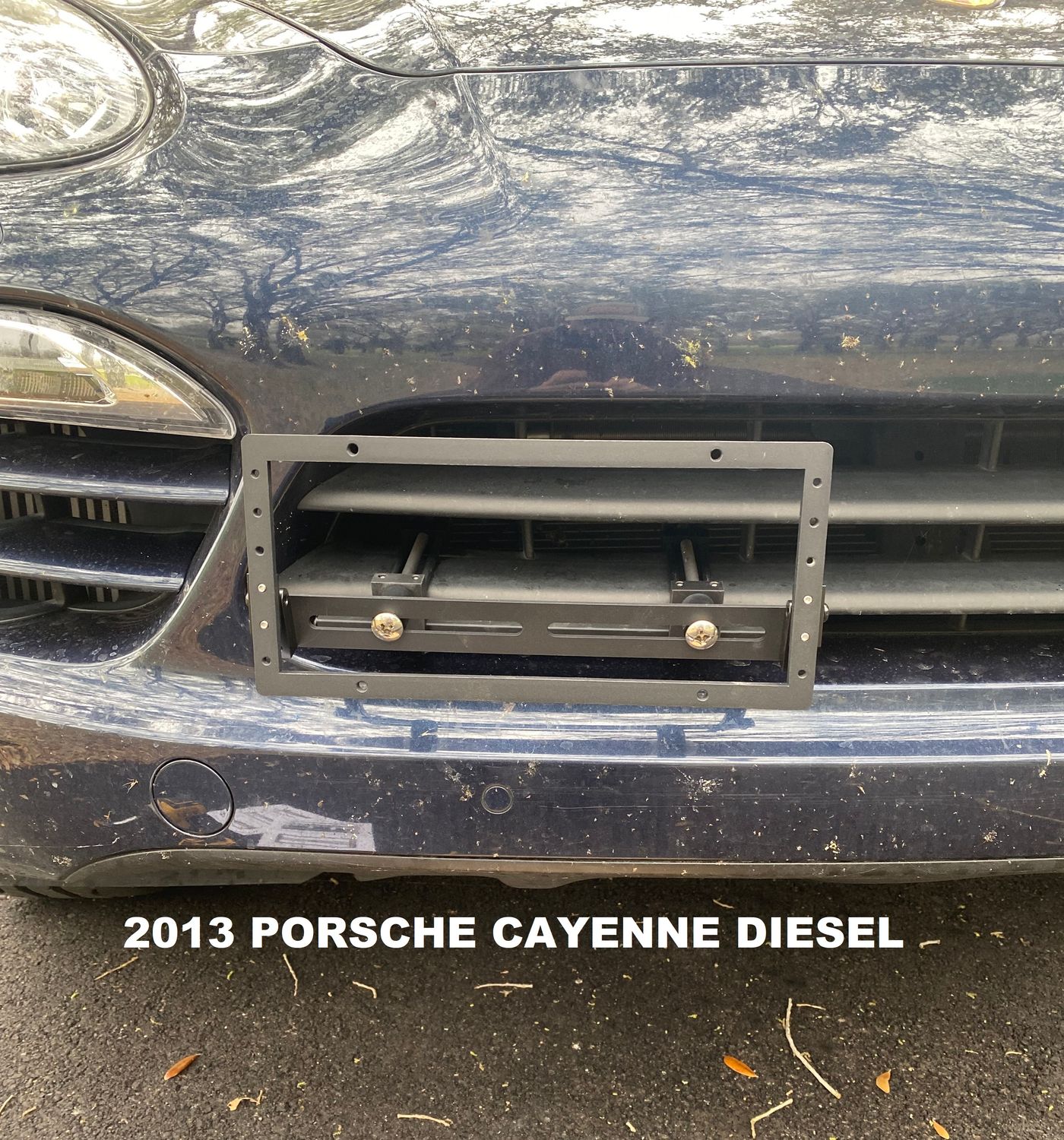 Sly Bracket fits Porsche models with horizontal slats grille, applicable to both upper and lower grilles.