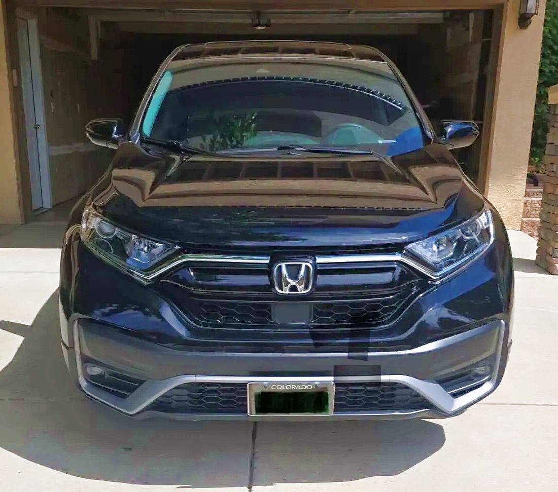 Sly Bracket for Honda CR-V with mesh-style lower grille.