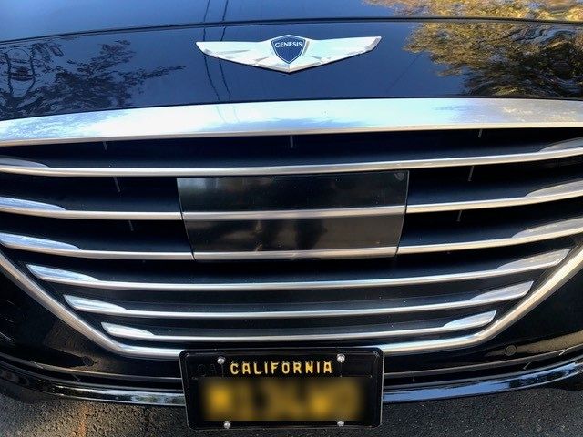 Sly Bracket fits Hyundai models with horizontal slat lower grille.