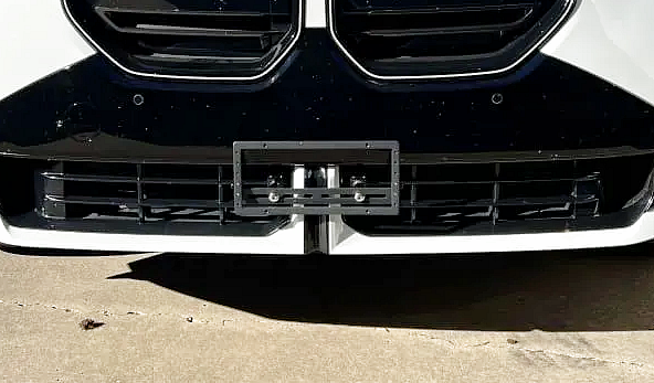 Sly Bracket fits 2025 BMW X3 with horizontal slats lower grille.