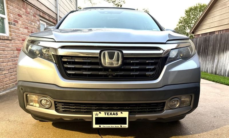 Sly Bracket fits Honda 2017-2020 Ridgeline with horizontal slat lower grille