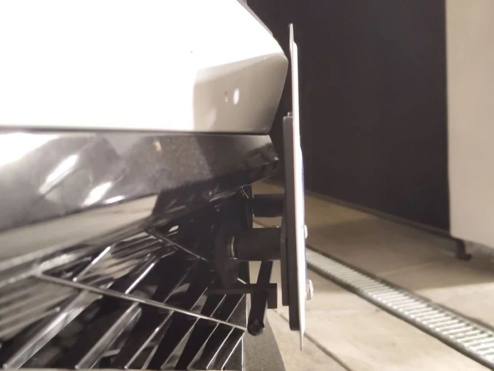 Sly Bracket for Acura Integra with a mesh-style lower grille.