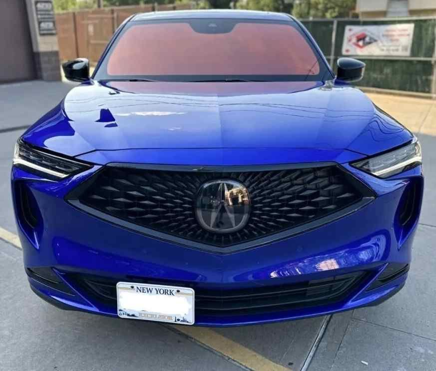 Sly Bracket for Acura MDX with horizontal slats lower grille.