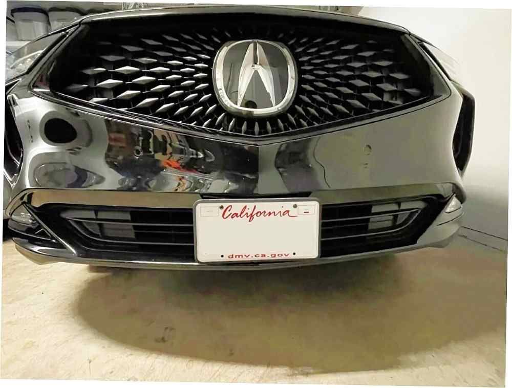 Sly Bracket for Acura MDX with horizontal slats lower grille.