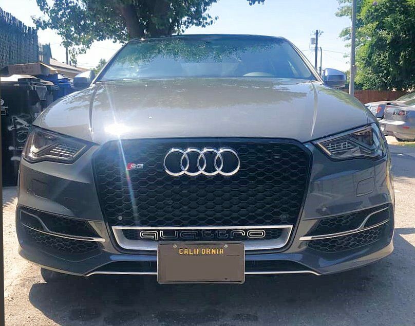 Sly Bracket for Audi with horizontal or vertical slats lower grille