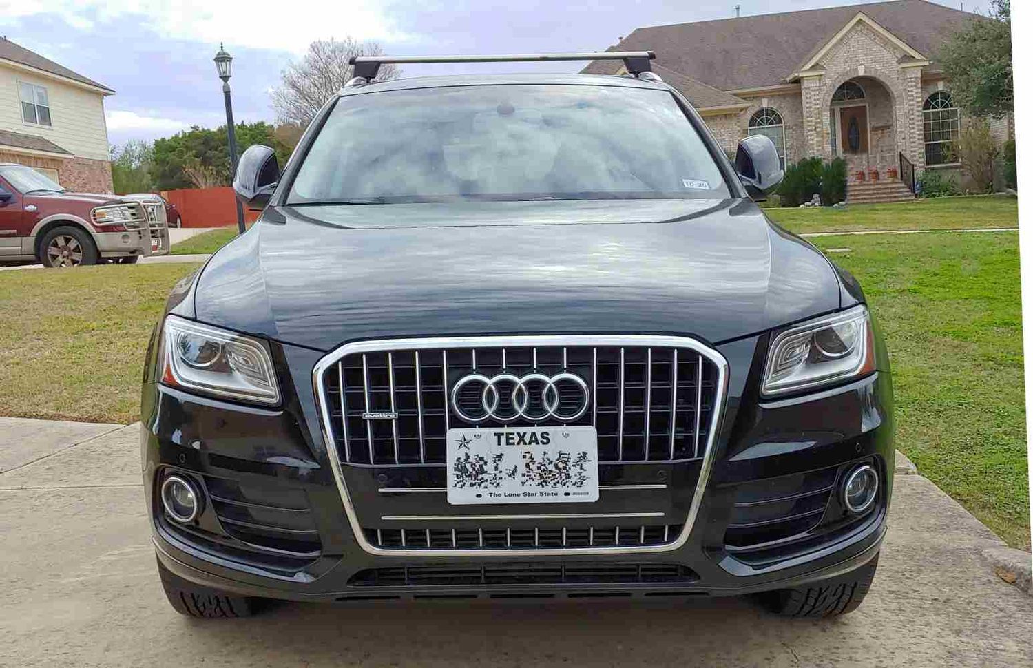 Sly Bracket for Audi with horizontal or vertical slats lower grille