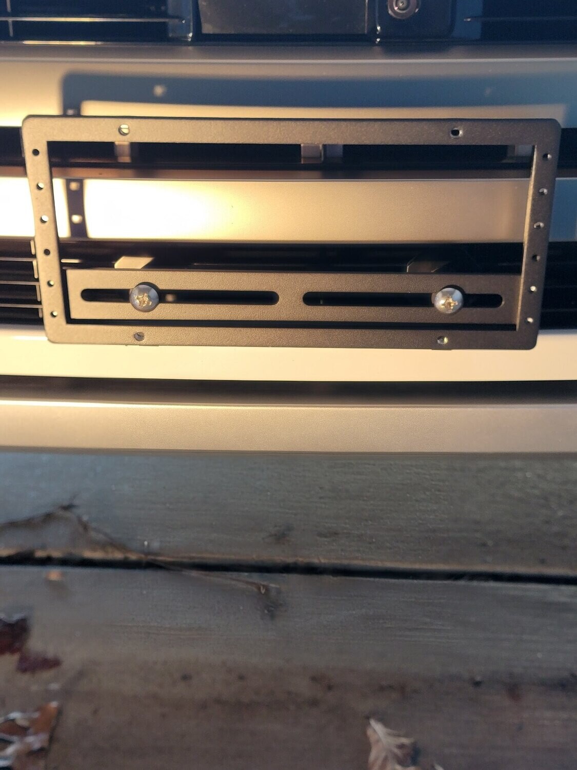 2023-2025 Land Rover Range Rover SE, Autobiography no drill license plate bracket holder mount frame relocator no holes