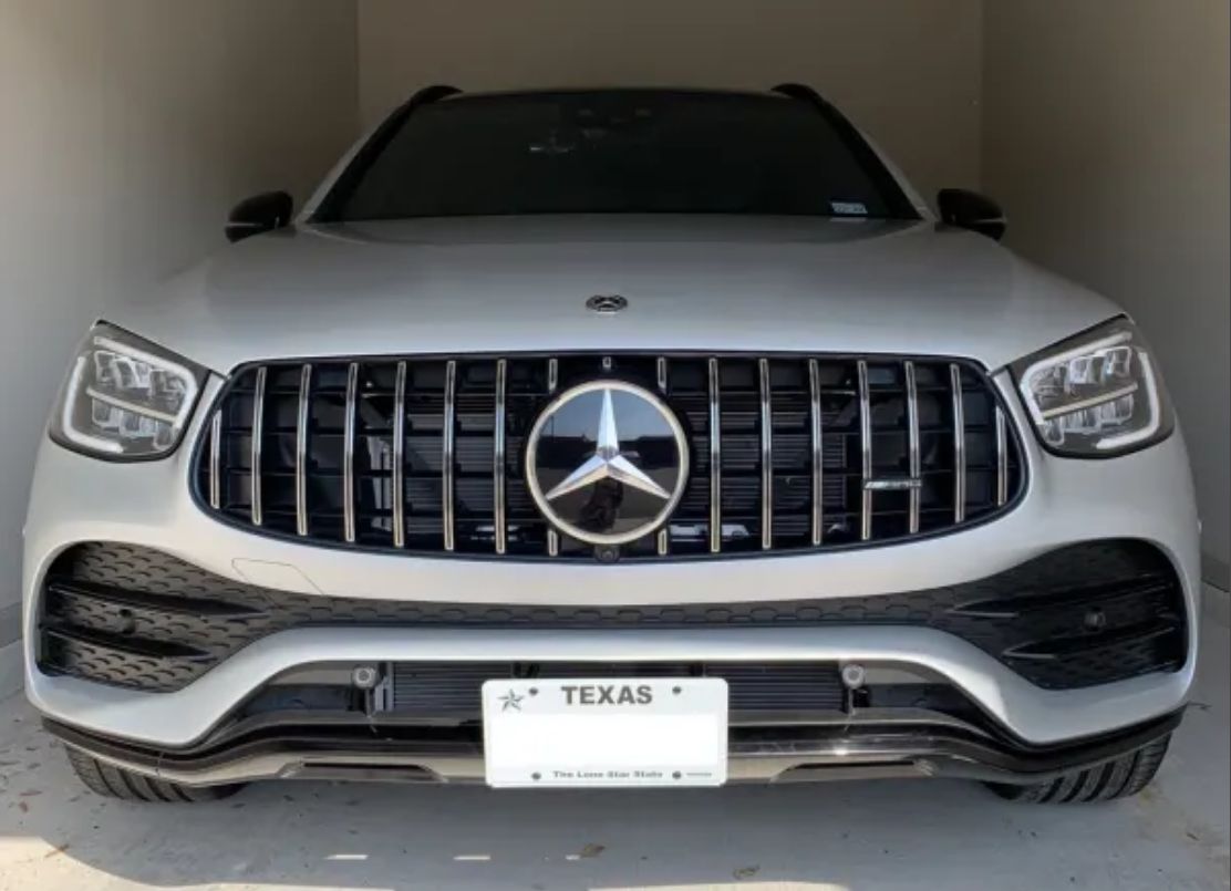 Sly Bracket fits Mercedes-Benz GLC300, GLC43 and E63 with Vertical slats lower grille.