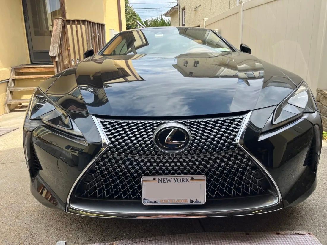Sly Bracket for Lexus LC 500 with mesh lower grille.