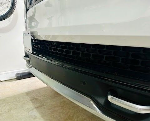 Sly Bracket for 2022-2025 RIVIAN R1S R1T with mesh lower grille.