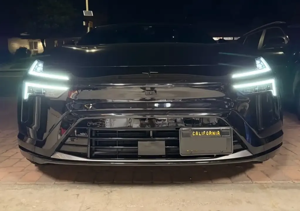 Sly Bracket fits 2026 Polestar 4 with horizontal slats lower grille.