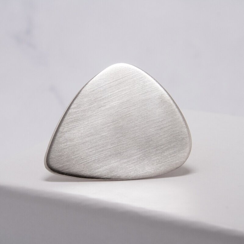 Silver Plectrum