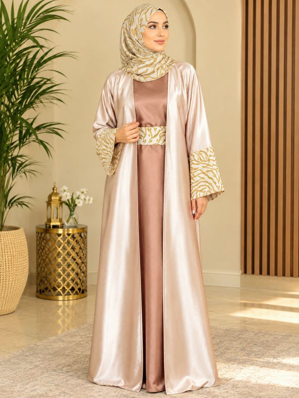 Suhaila Robe