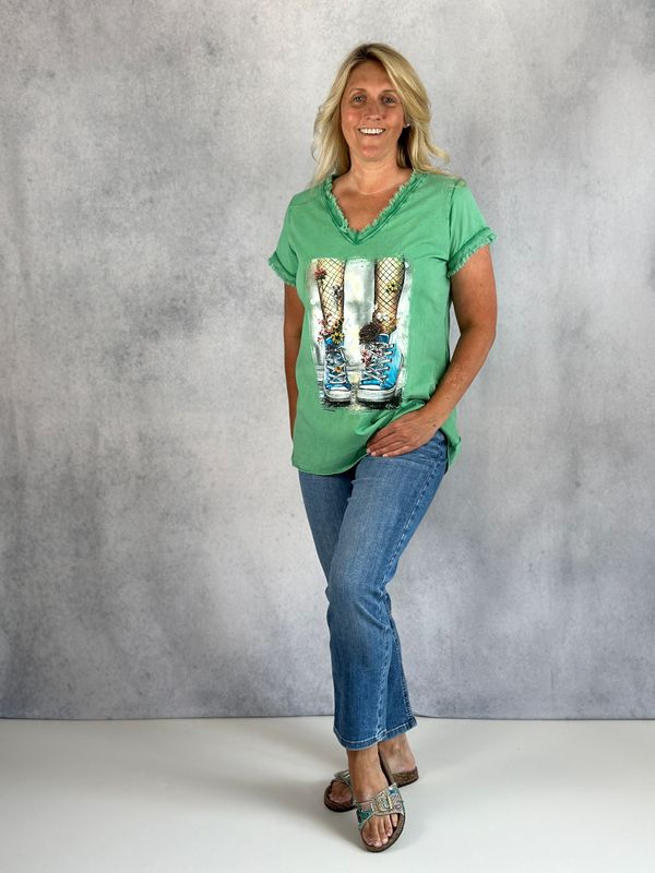 Fransiges T-Shirt mit Sneaker Print, grün Fransiges T-Shirt mit Sneaker Print, grün