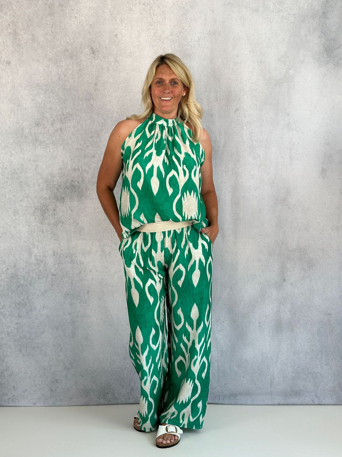 Leichte Sommerhose mit Muster, grün