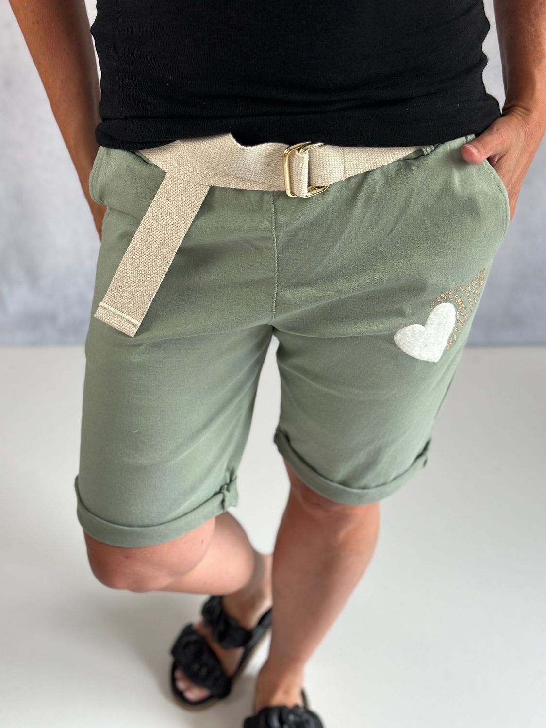 Shorts mit Herzprint, khaki