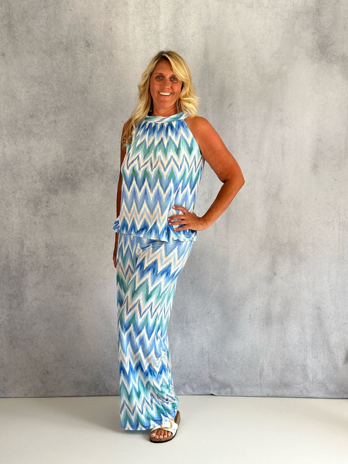 Hose leicht fallend mit Muster, hellblau