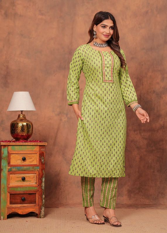Green Jaipuri Cotton Kurti Pant Set with Kota Dupatta