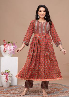 Naira Cut Cotton Kurtis Pant Set With Cotton Dupatta