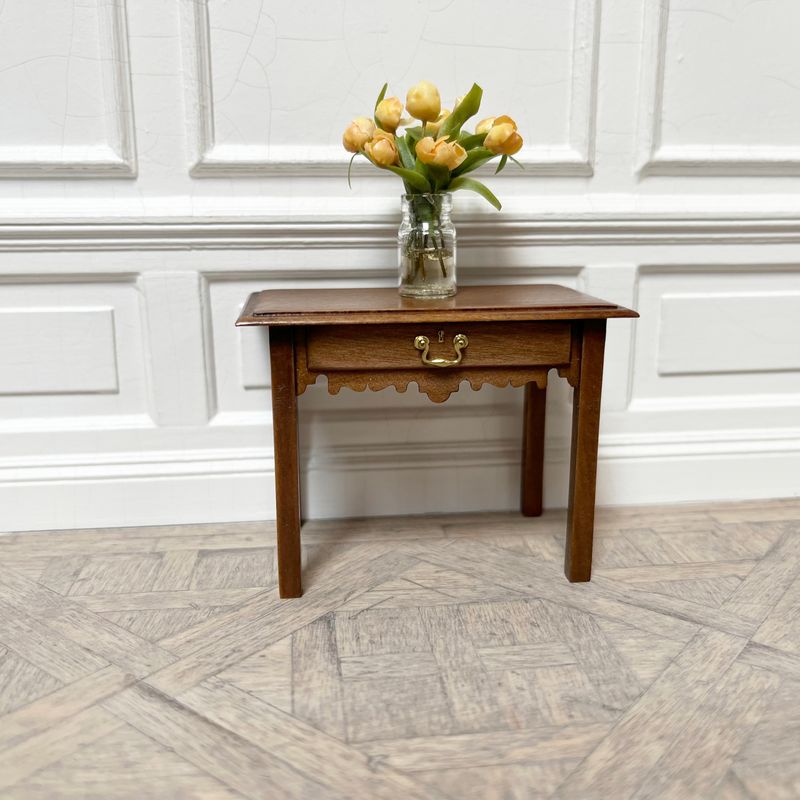 English Georgian side table circa 1720