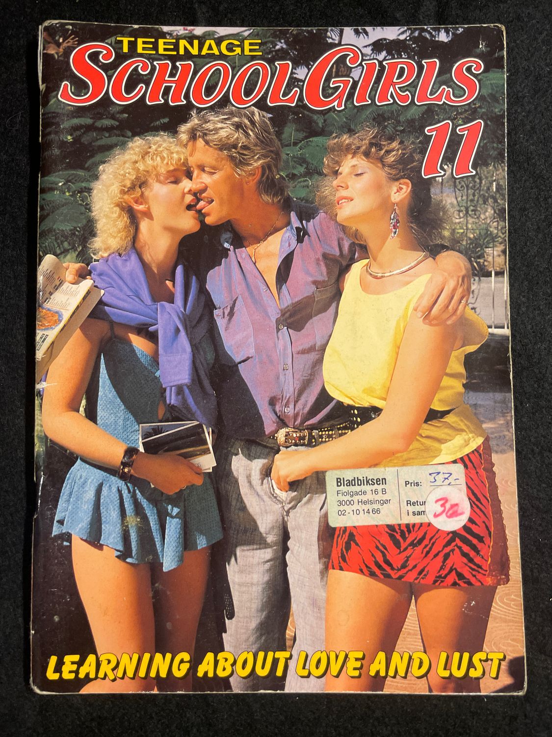 Teenage Schoolgirls 11