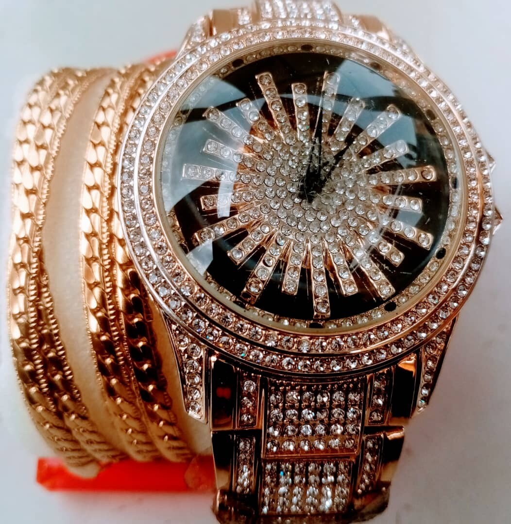 Spinning Wristwatch and Necklace
