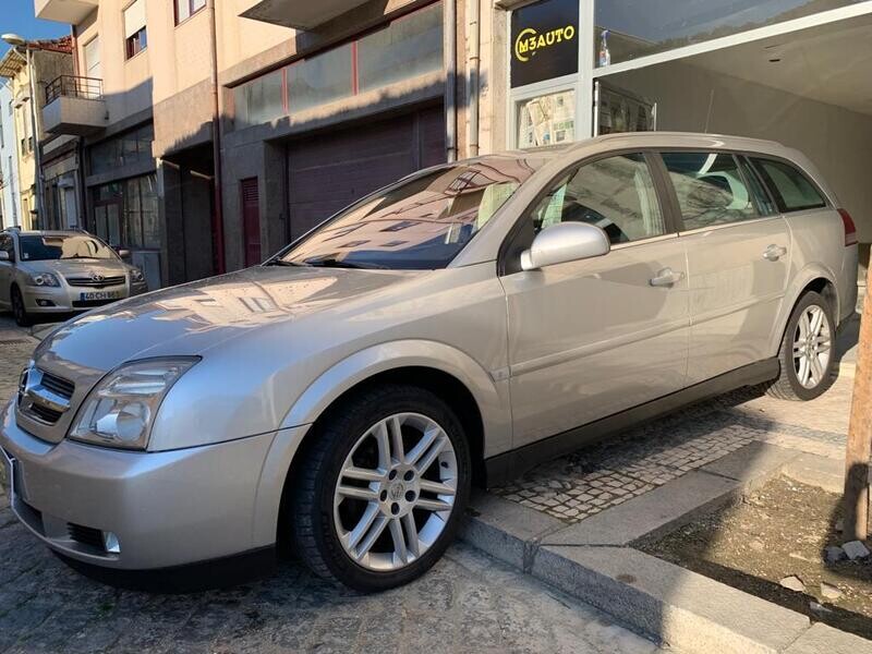 Opel Vetra Caravan 1.9DTI 150 CV c6 06/2004