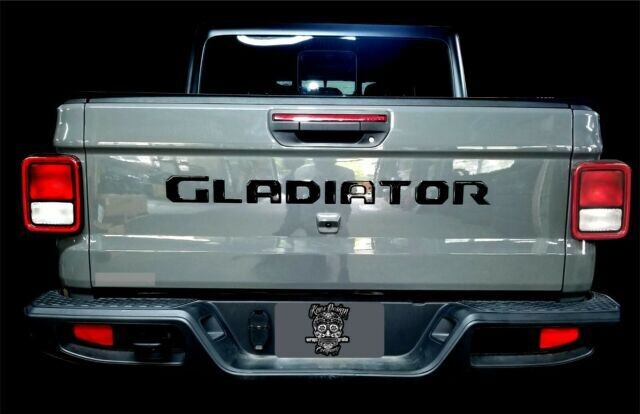 Gladiator Embossed look tailgate kit for 20-24 Jeep