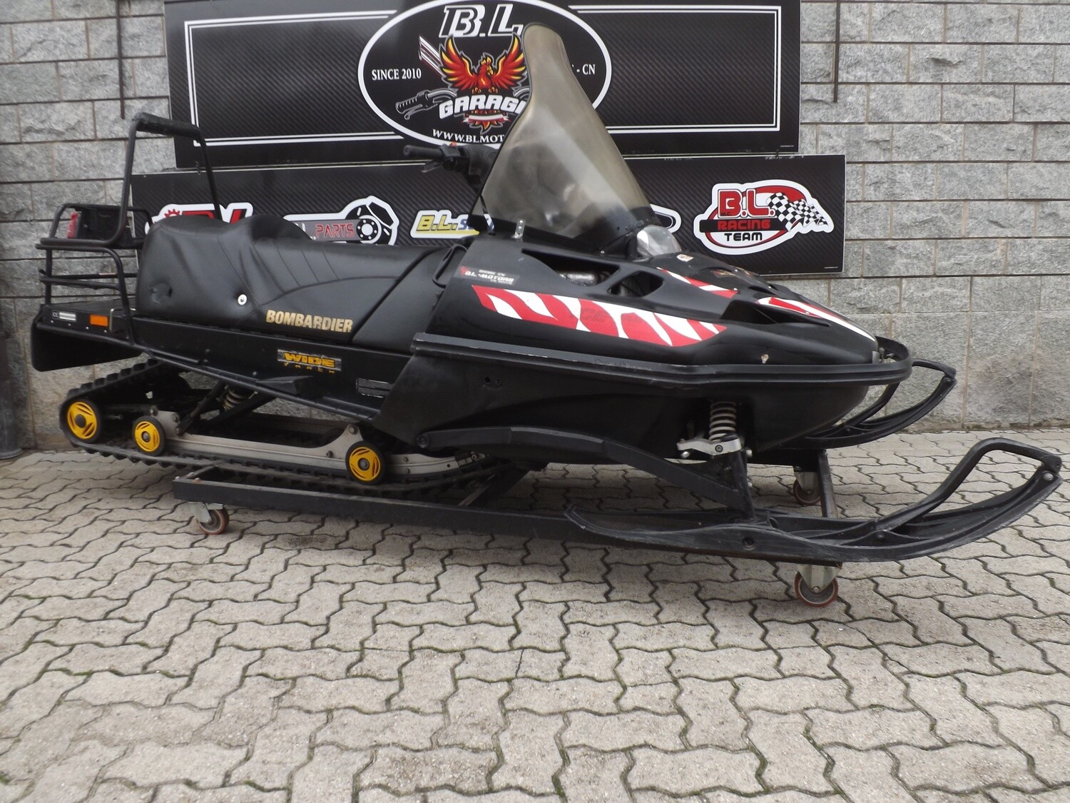 MOTOSLITTA SKY DOO SKANDIC WIDE TRACK/SUV 600 - 2003
