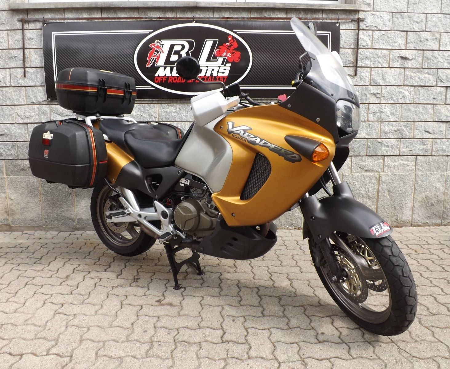 MOTO HONDA SD 01 VARADERO 1000 - 2000