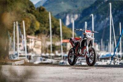 MOTARD