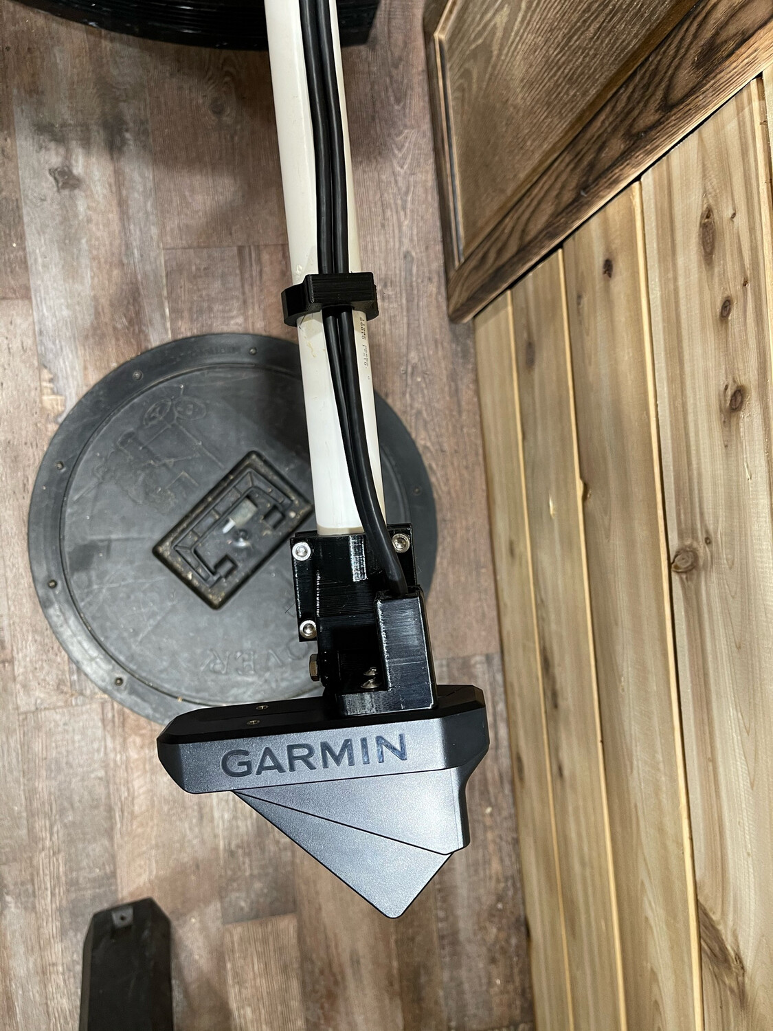 Garmin LVS32 transducer any/zero degree perspective all views mount