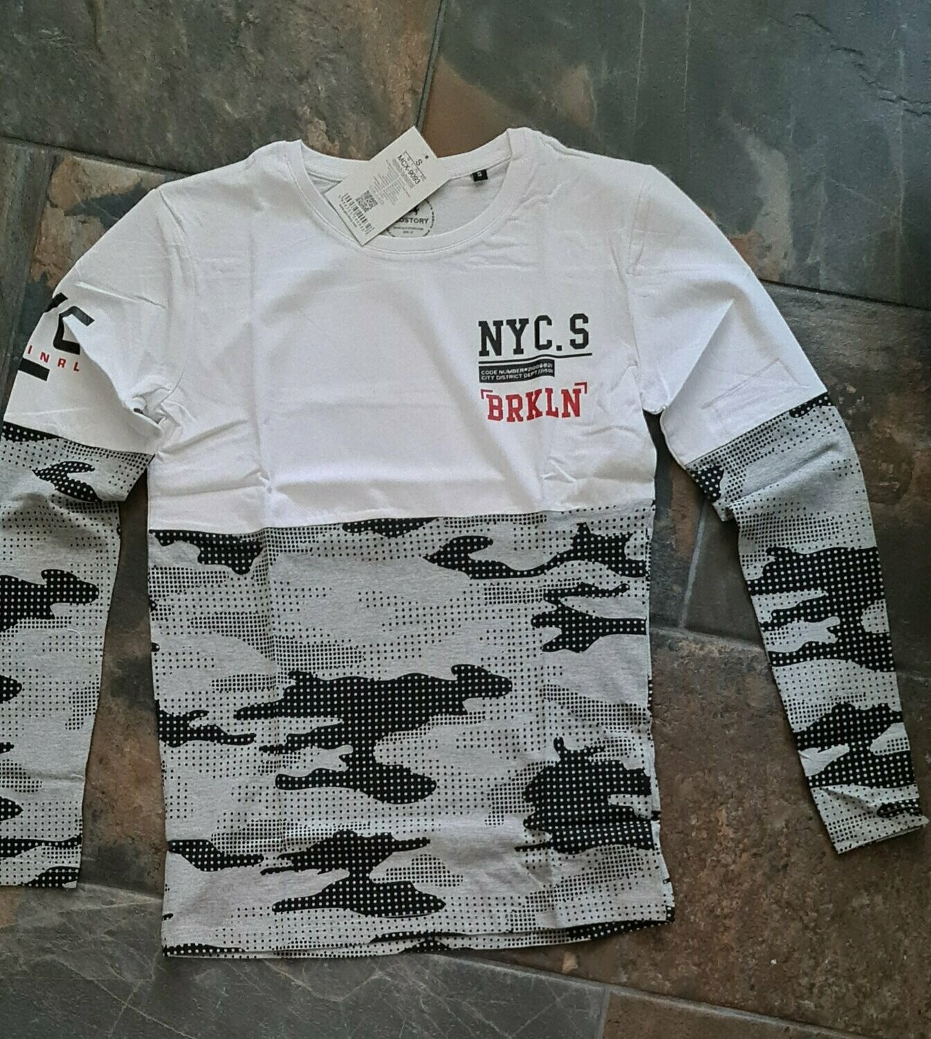 Heren shirt wit / grijs leger print