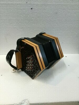 by The Irish Concertina Company/Beginner Level Instrument The Tina Brown/Black 