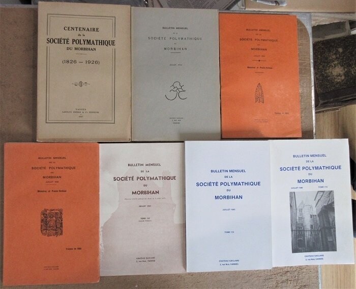 ​SAGERET, Emile &c. Centenaire de la Société Polymathique du Morbihan (1826-1926) + 6 volumes du Bulletin de la Société Polymathique du Morbihan : années 1964 + 1966 + 1969 + 1983:2 + 1985 + 1986