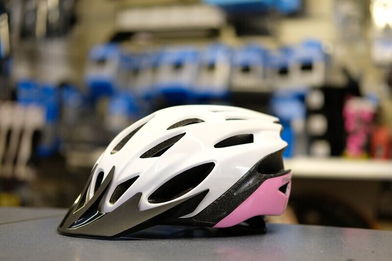 Raleigh Mission Helmet, Colour: White/Pink