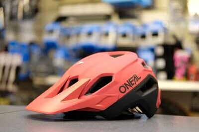 O'NEAL Trailfinder Helmet