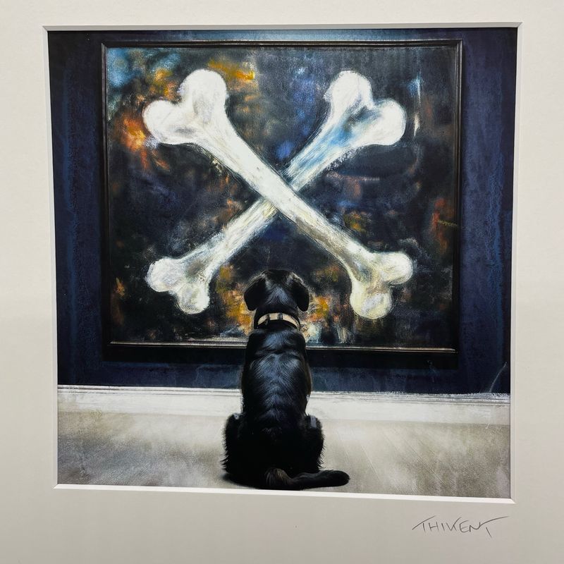 Chien au musée